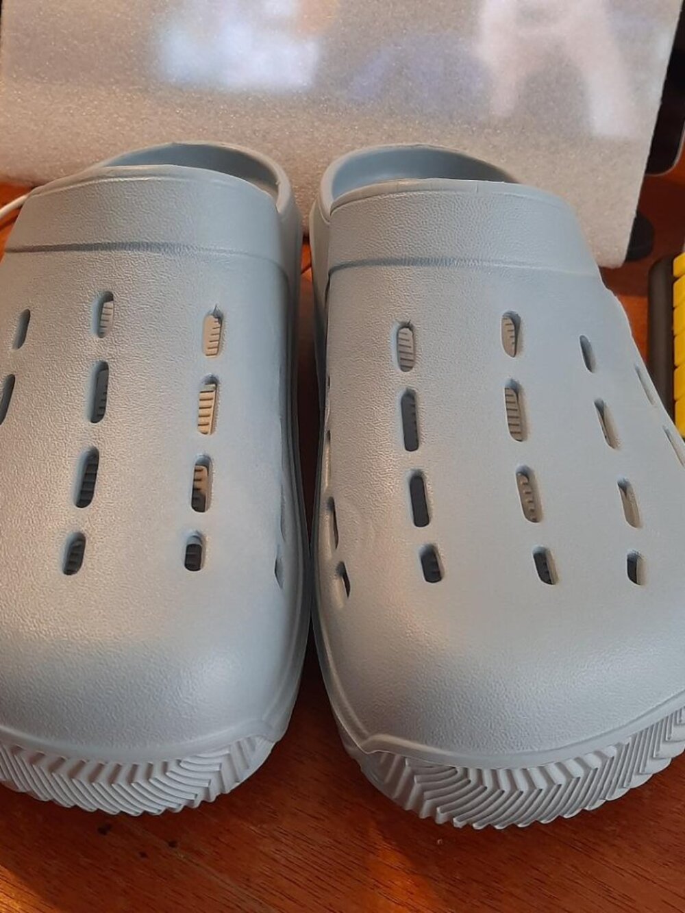 NEW ! AND1 Men Round Toe Light Gray Clogs Sz 9